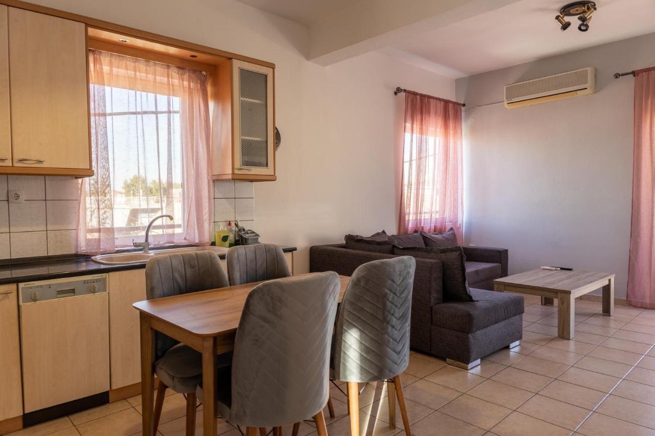 Deluxe Apartment La Lárisza Kültér fotó