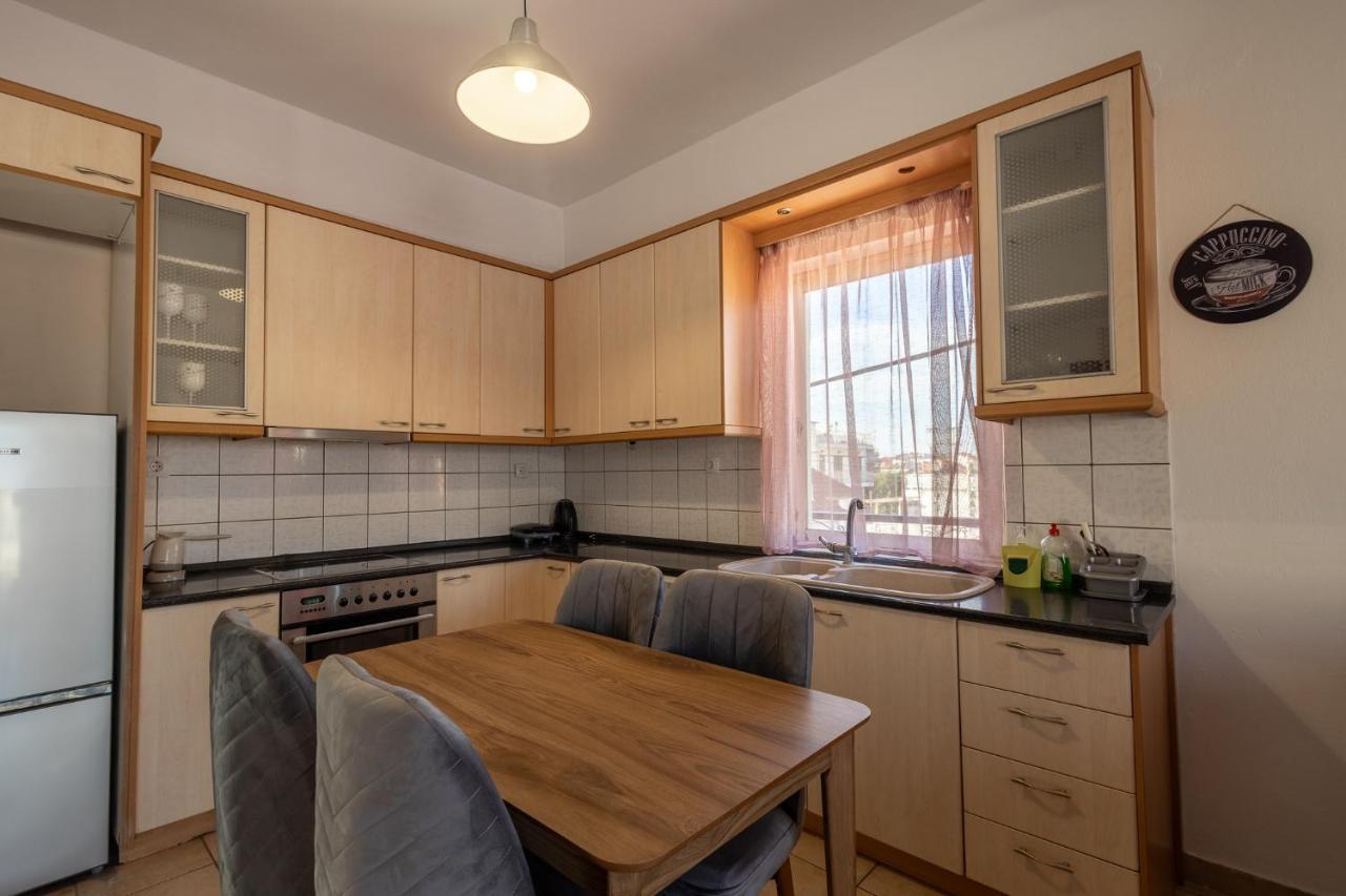 Deluxe Apartment La Lárisza Kültér fotó