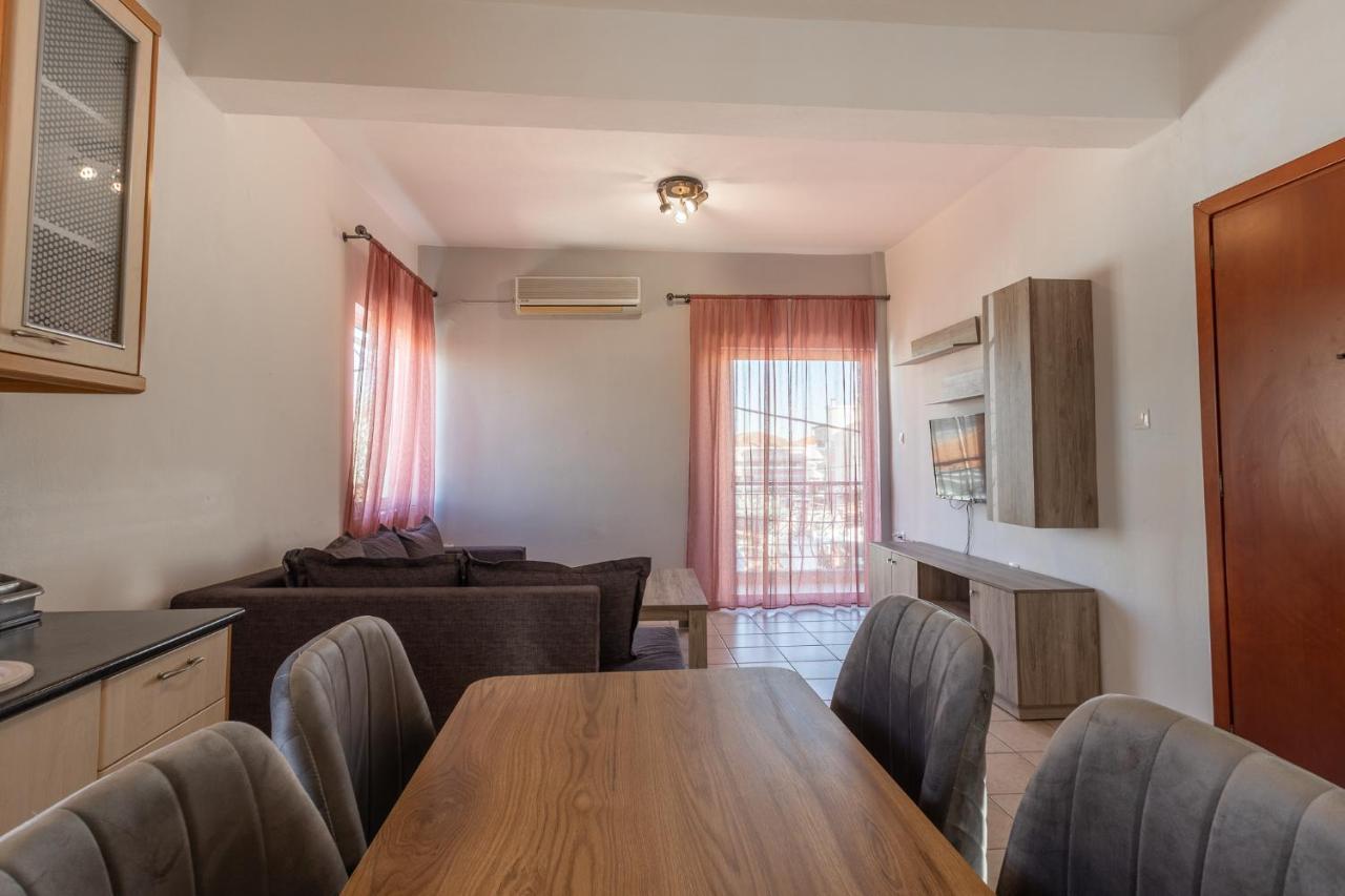 Deluxe Apartment La Lárisza Kültér fotó